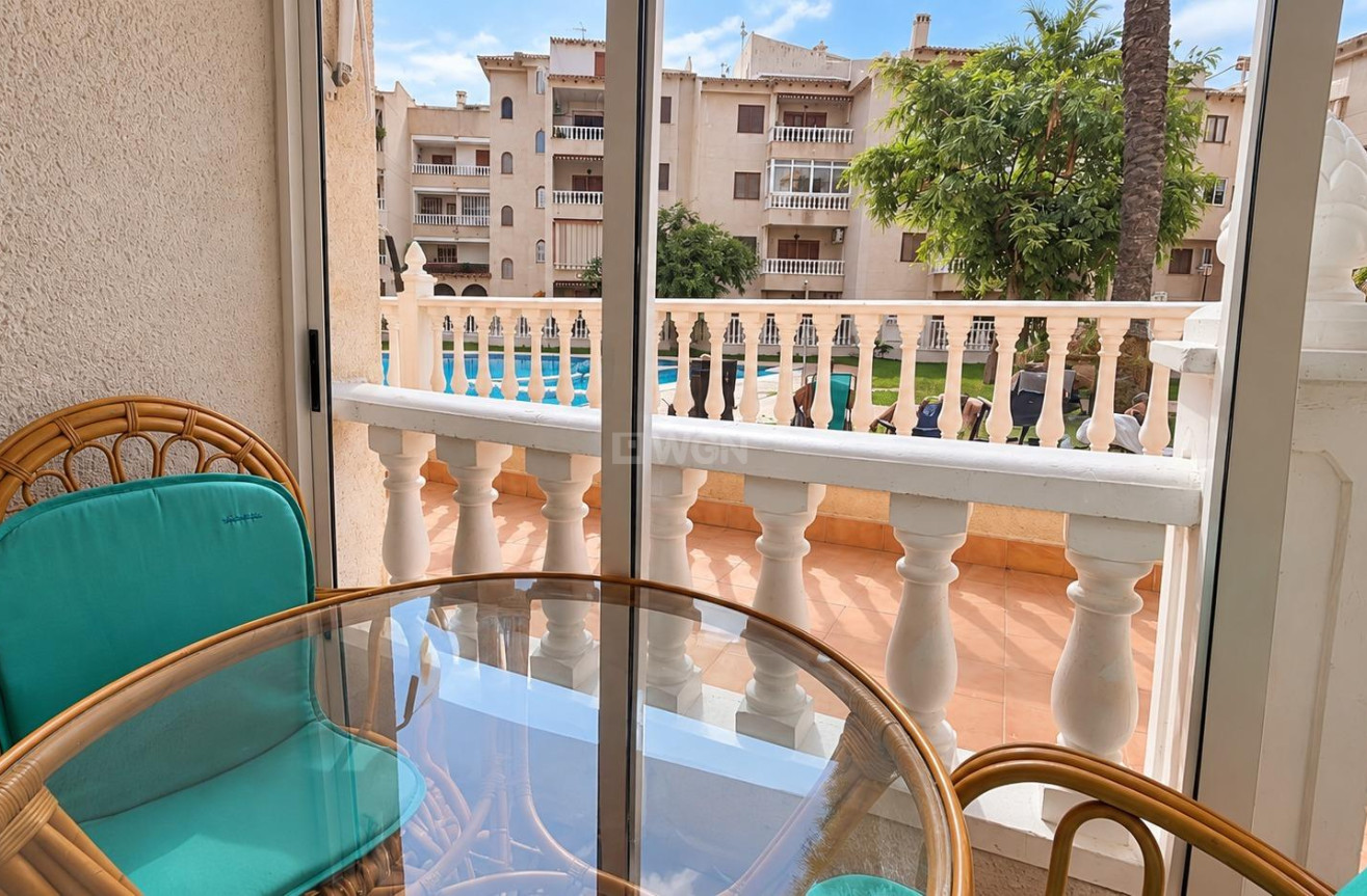 Wiederverkauf - Wohnung - Torrevieja - Playa de los Locos
