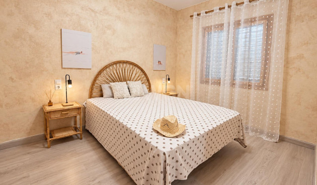 Wiederverkauf - Wohnung - Torrevieja - Playa de los Locos