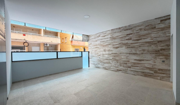 Resale - Apartment / flat - Torrevieja - Playa del Cura