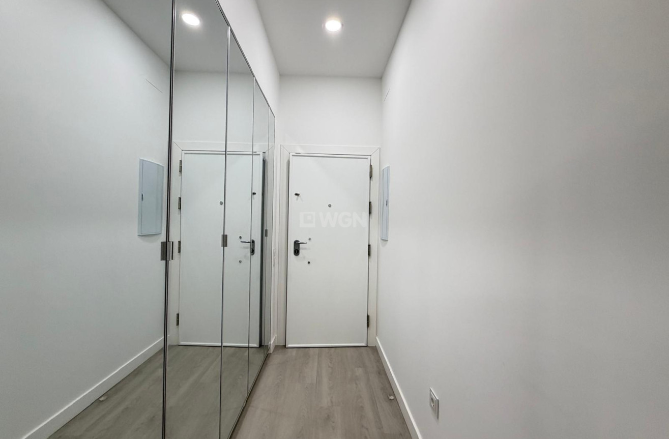 Resale - Apartment / flat - Torrevieja - Playa del Cura
