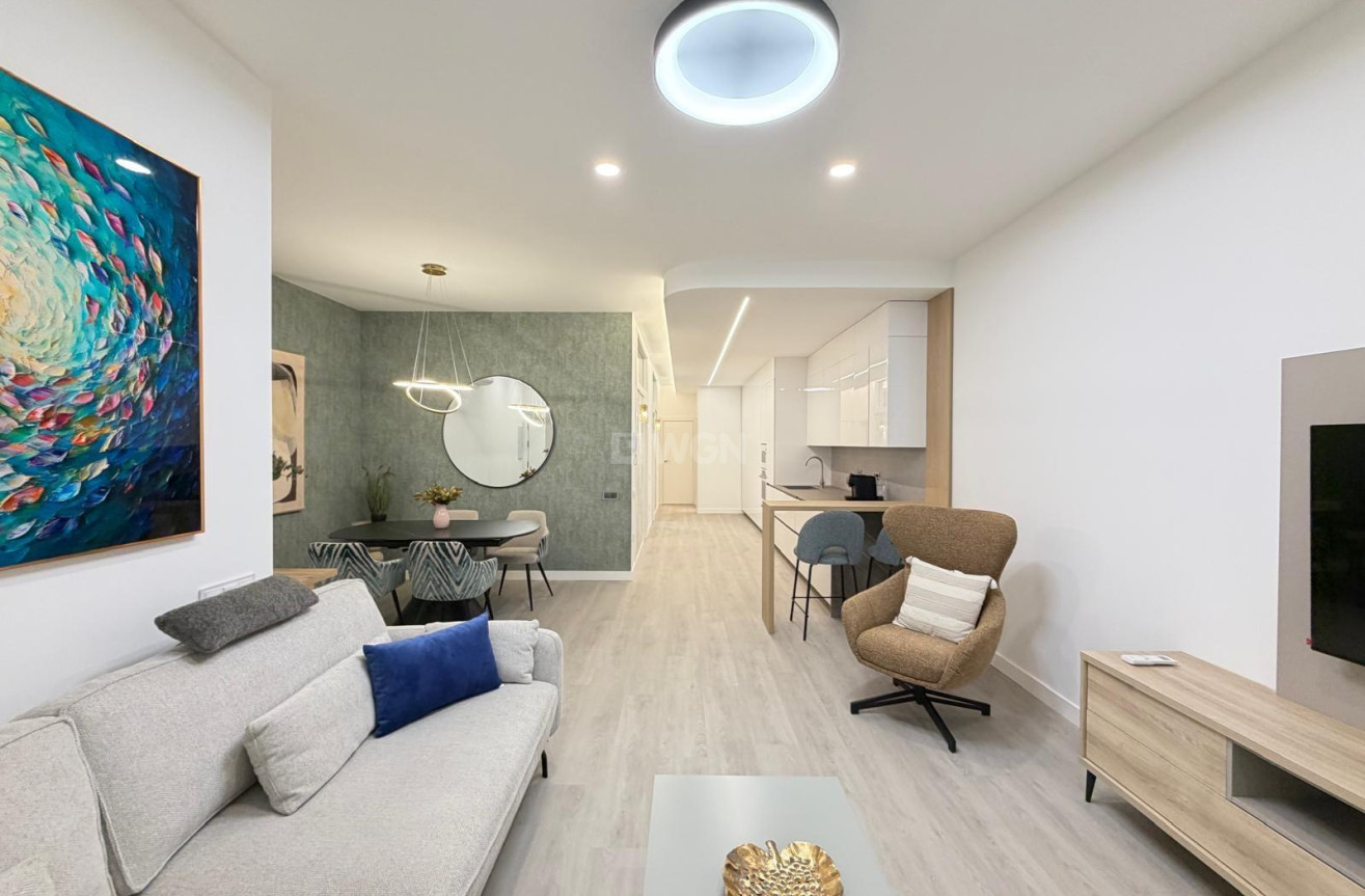 Resale - Apartment / flat - Torrevieja - Playa del Cura