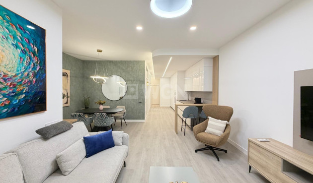 Resale - Apartment / flat - Torrevieja - Playa del Cura