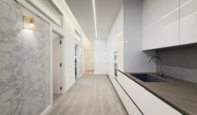 Resale - Apartment / flat - Torrevieja - Playa del Cura