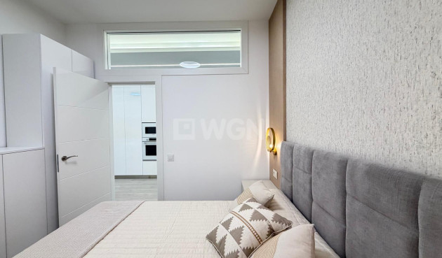 Resale - Apartment / flat - Torrevieja - Playa del Cura