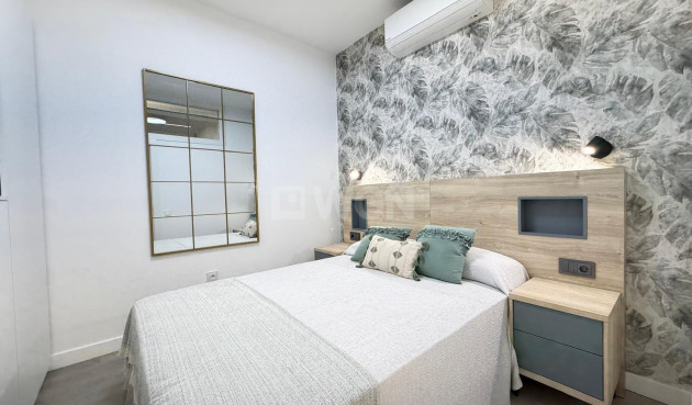 Resale - Apartment / flat - Torrevieja - Playa del Cura
