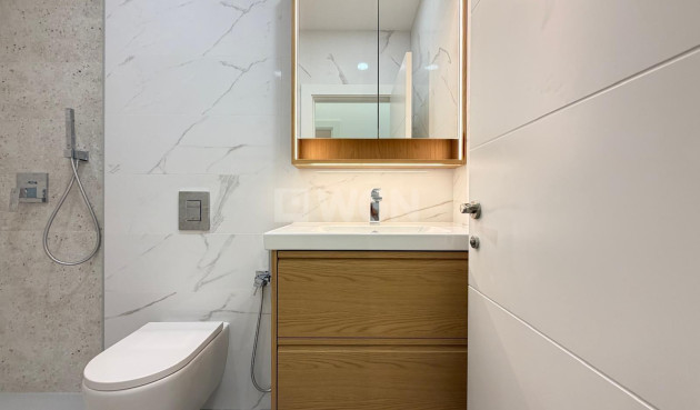 Resale - Apartment / flat - Torrevieja - Playa del Cura