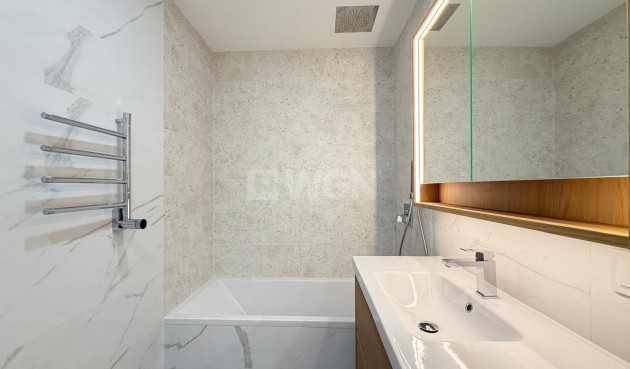 Resale - Apartment / flat - Torrevieja - Playa del Cura