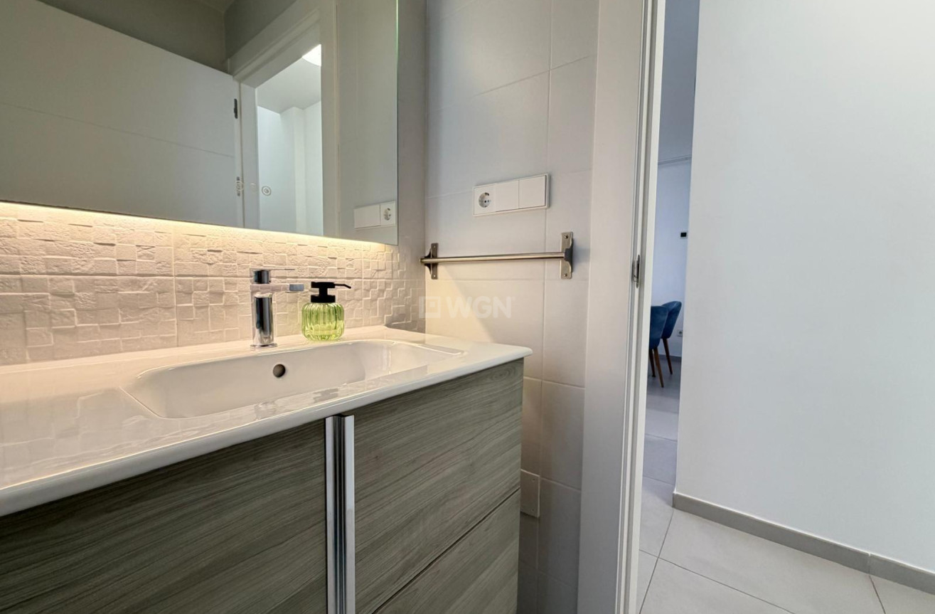 Reventa - Adosado - Torrevieja - aguas nuevas