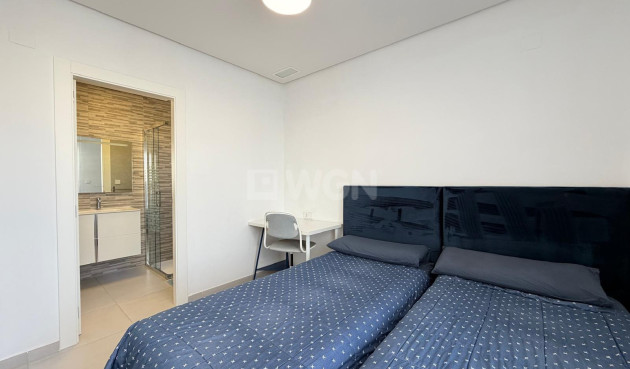 Reventa - Adosado - Torrevieja - aguas nuevas