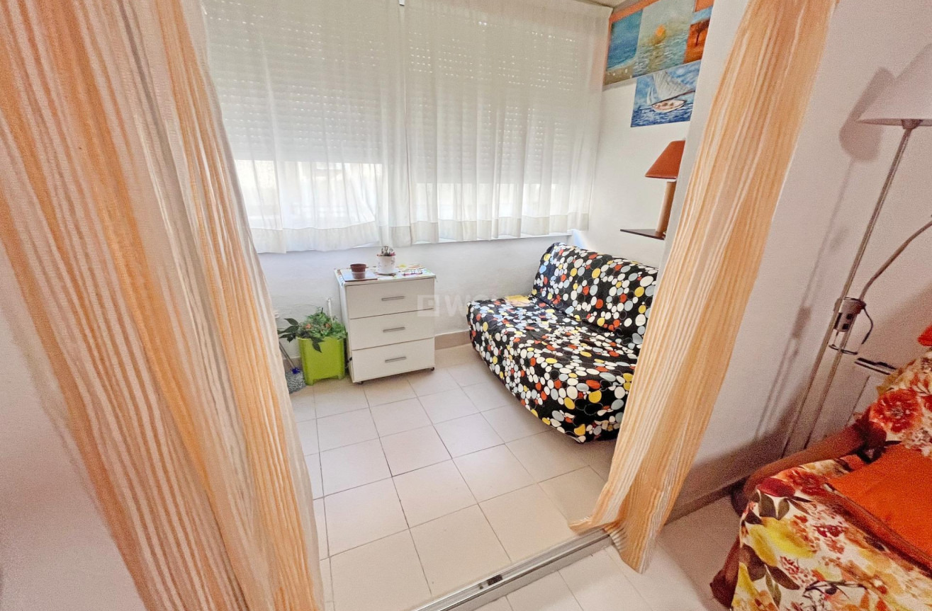 Resale - Apartment / flat - Guardamar del Segura - Centro