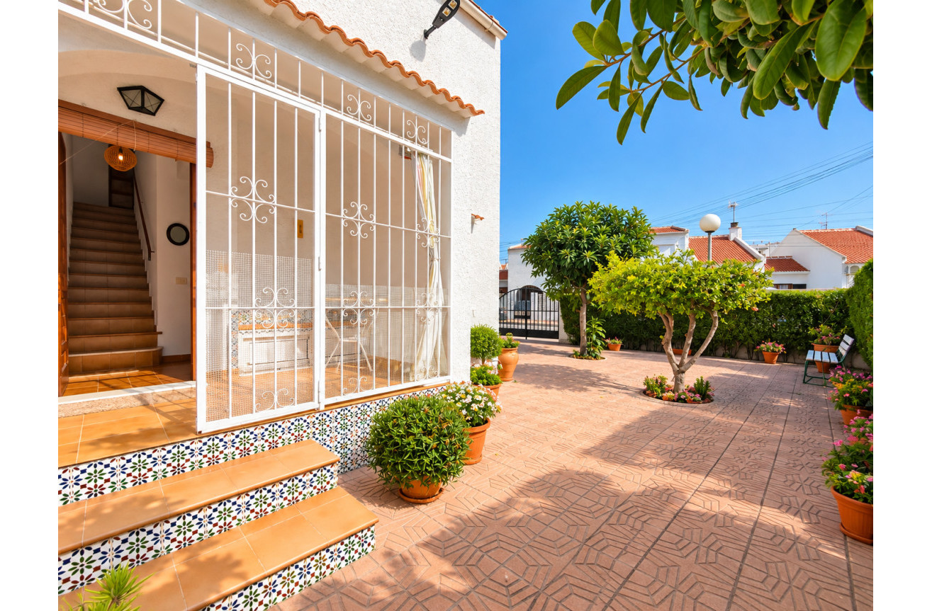 Resale - Townhouse - Torrevieja - Costa Blanca