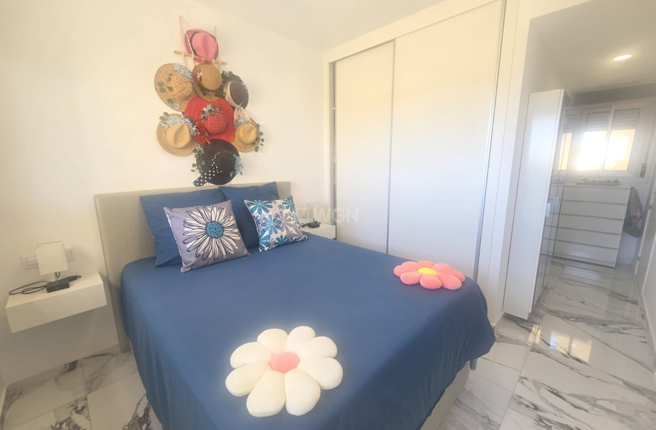 Resale - Apartment / flat - Villamartin - Costa Blanca