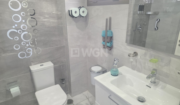 Resale - Apartment / flat - Villamartin - Costa Blanca