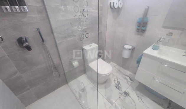 Resale - Apartment / flat - Villamartin - Costa Blanca