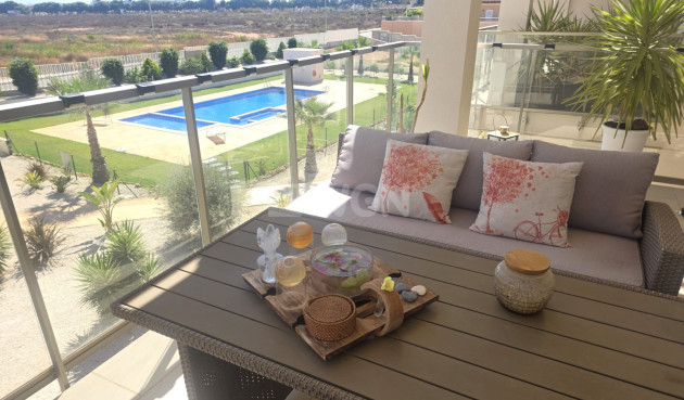 Resale - Apartment / flat - Villamartin - Costa Blanca