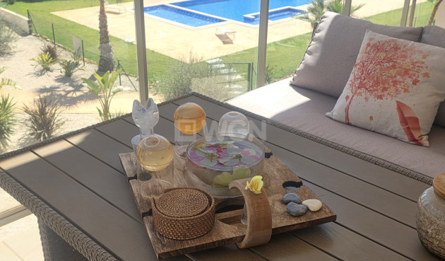 Resale - Apartment / flat - Villamartin - Costa Blanca