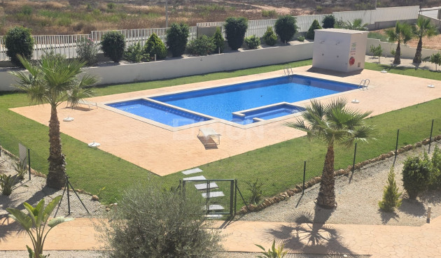 Resale - Apartment / flat - Villamartin - Costa Blanca