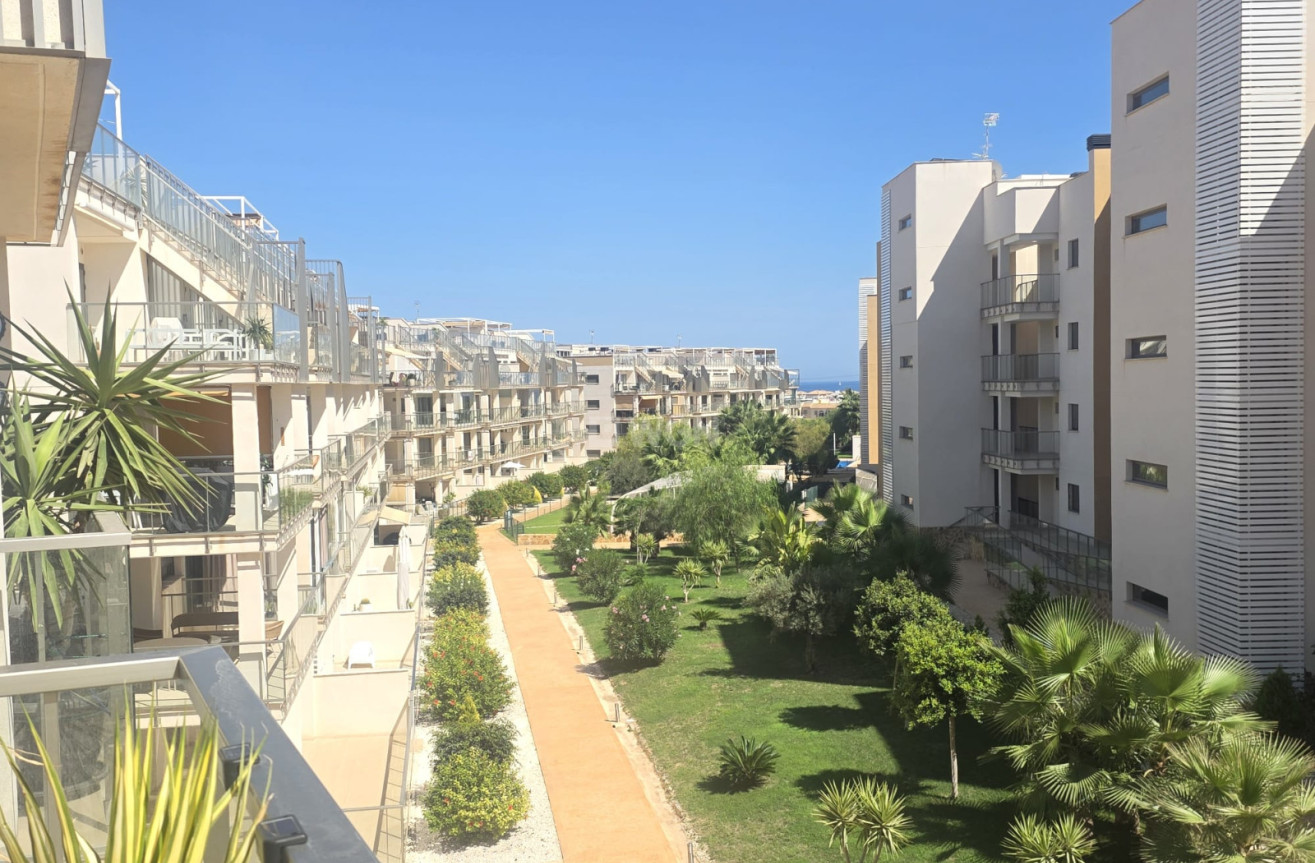 Resale - Apartment / flat - Villamartin - Costa Blanca