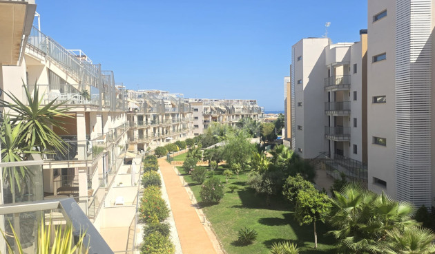 Resale - Apartment / flat - Villamartin - Costa Blanca