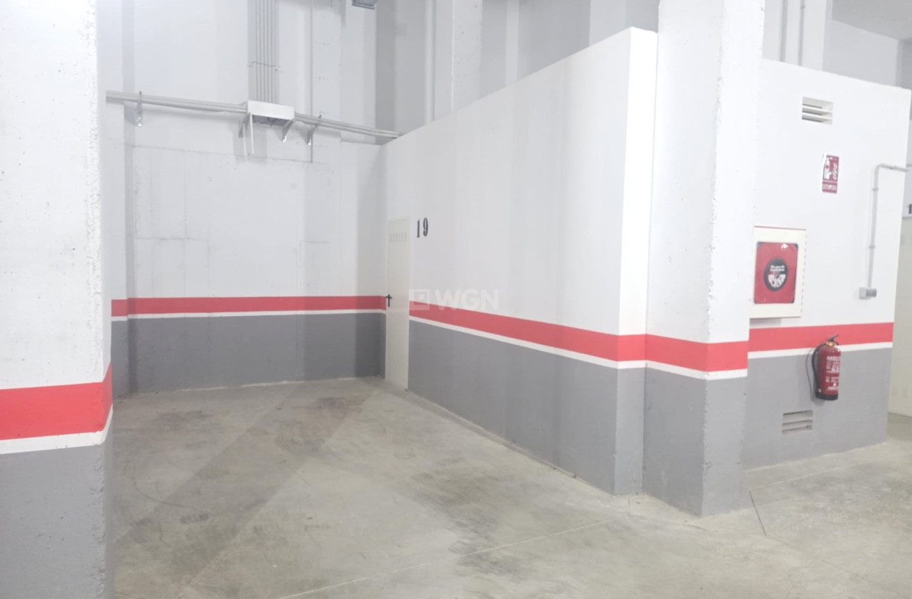 Resale - Apartment / flat - Villamartin - Costa Blanca