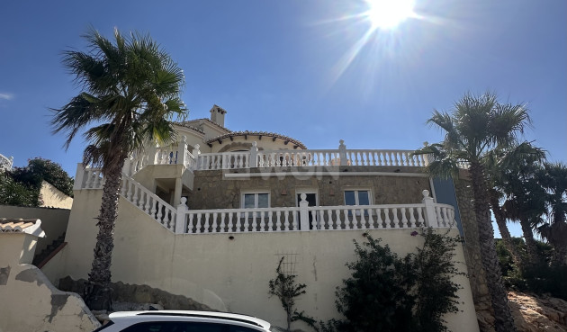 Wiederverkauf - Villa - Cumbre del Sol - Costa Blanca