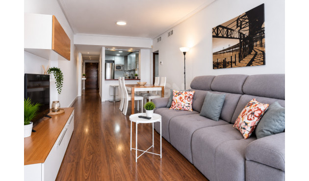 Resale - Apartment / flat - Torrevieja - Costa Blanca