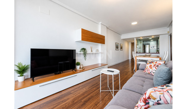 Resale - Apartment / flat - Torrevieja - Costa Blanca