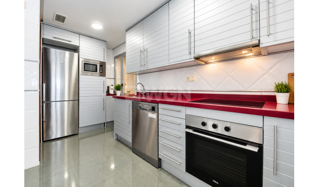 Resale - Apartment / flat - Torrevieja - Costa Blanca