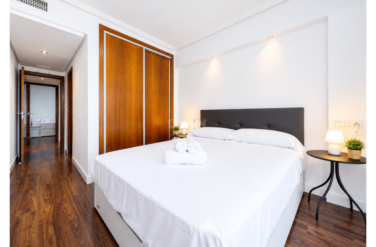 Resale - Apartment / flat - Torrevieja - Costa Blanca