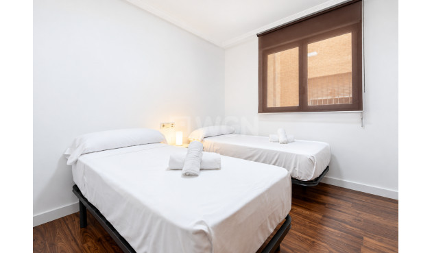 Resale - Apartment / flat - Torrevieja - Costa Blanca