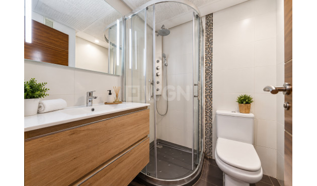 Resale - Apartment / flat - Torrevieja - Costa Blanca