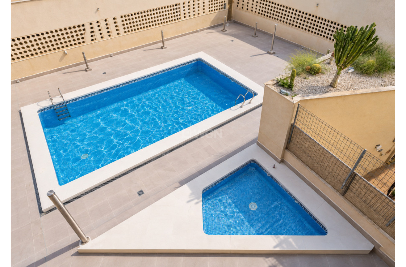 Resale - Apartment / flat - Torrevieja - Costa Blanca