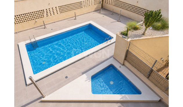 Resale - Apartment / flat - Torrevieja - Costa Blanca