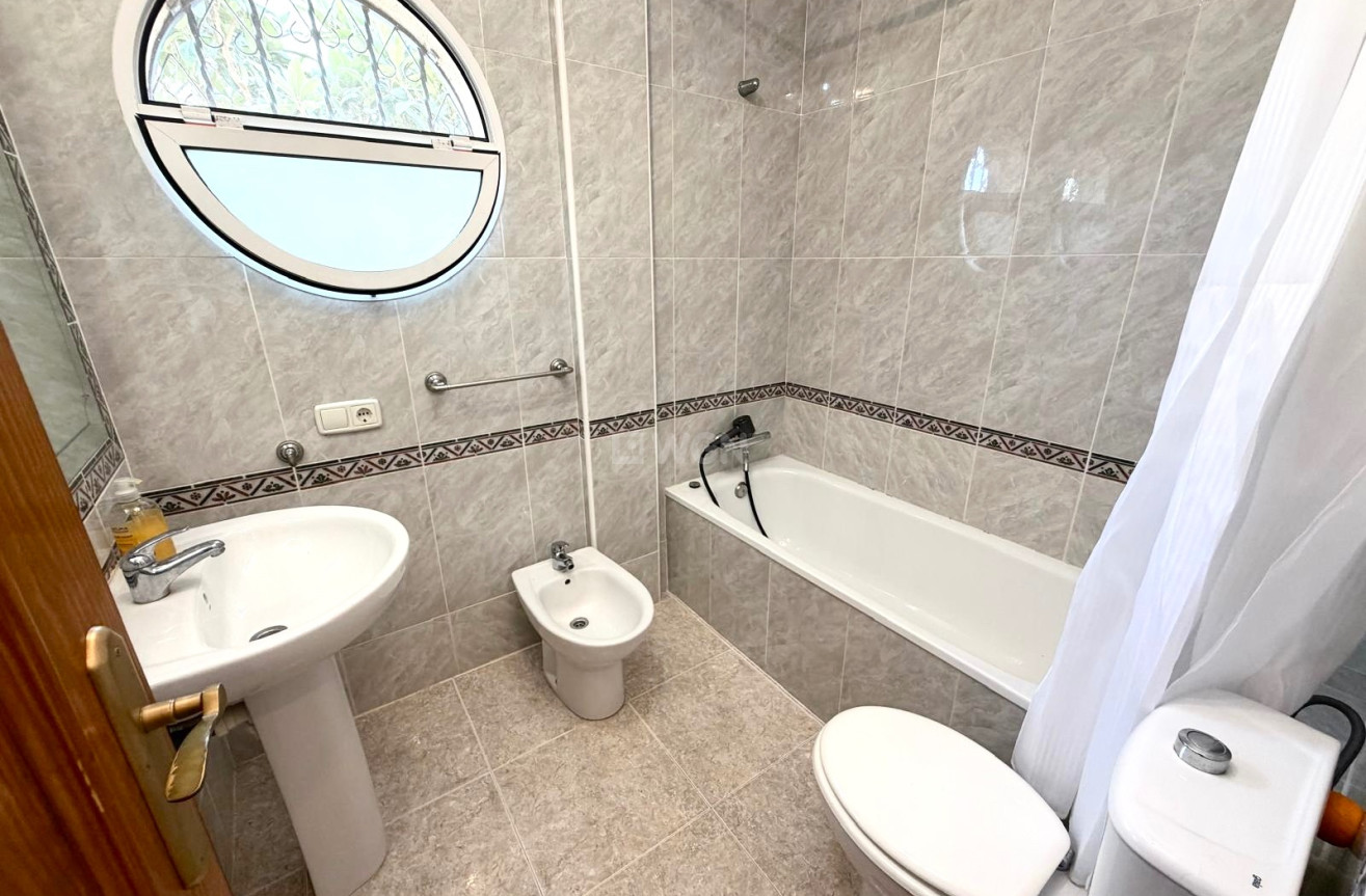 Wiederverkauf - Villa - Orihuela Costa - Costa Blanca
