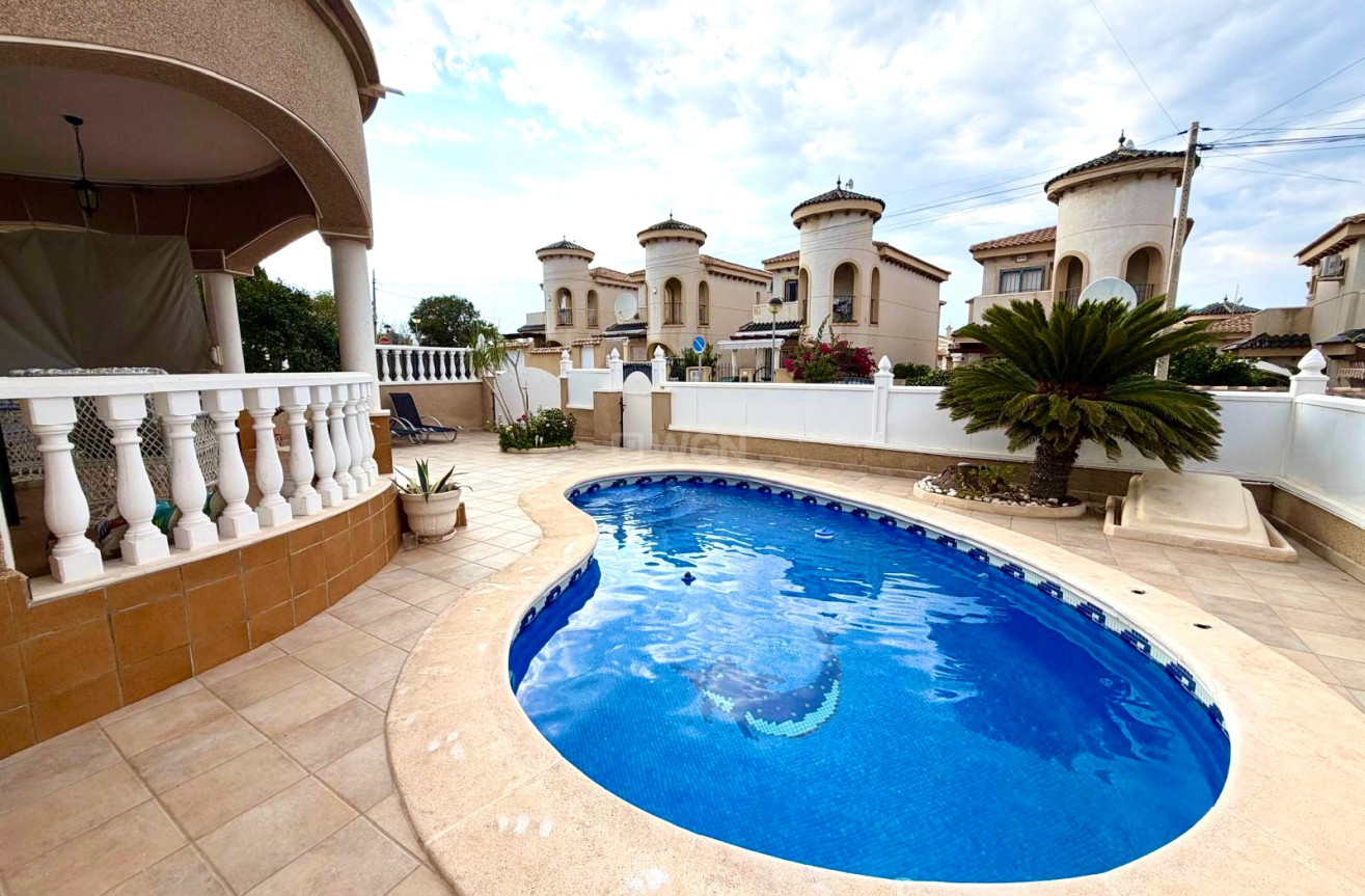 Wiederverkauf - Villa - Orihuela Costa - Costa Blanca