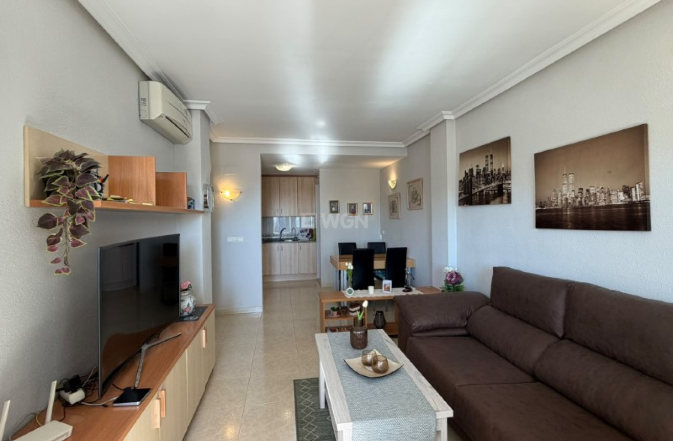 Resale - Apartment / flat - Torrevieja - Costa Blanca