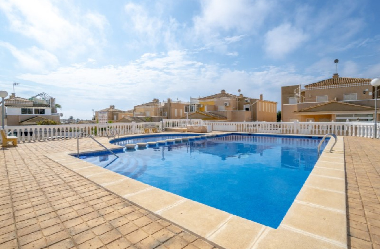 Resale - Apartment / flat - Torrevieja - Costa Blanca