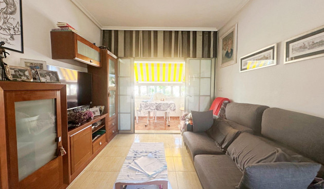 Odsprzedaż - Bungalow - Torrevieja - aguas nuevas