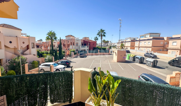 Wiederverkauf - Bungalow - Orihuela Costa - Costa Blanca