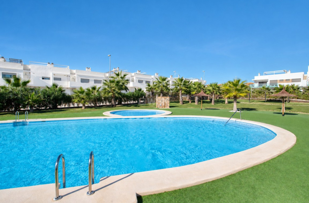 Wiederverkauf - Wohnung - Vistabella Golf Entre Naranjos - Inland