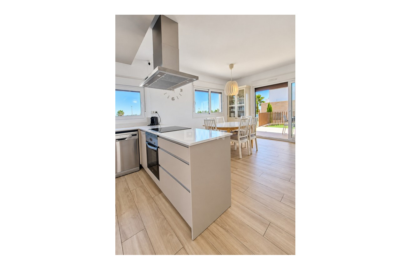 Wiederverkauf - Wohnung - Vistabella Golf Entre Naranjos - Inland