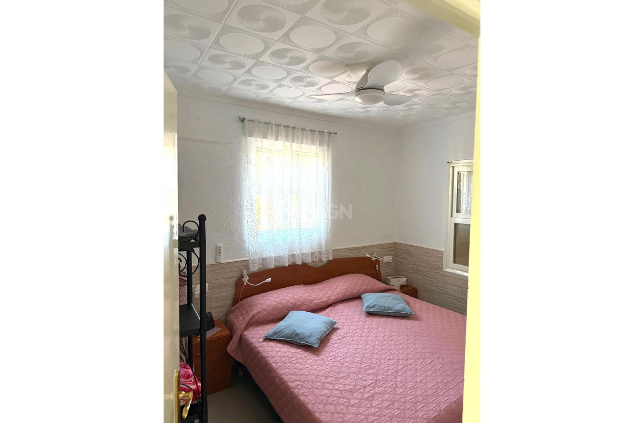 Odsprzedaż - Bungalow - Torrevieja - Torretas