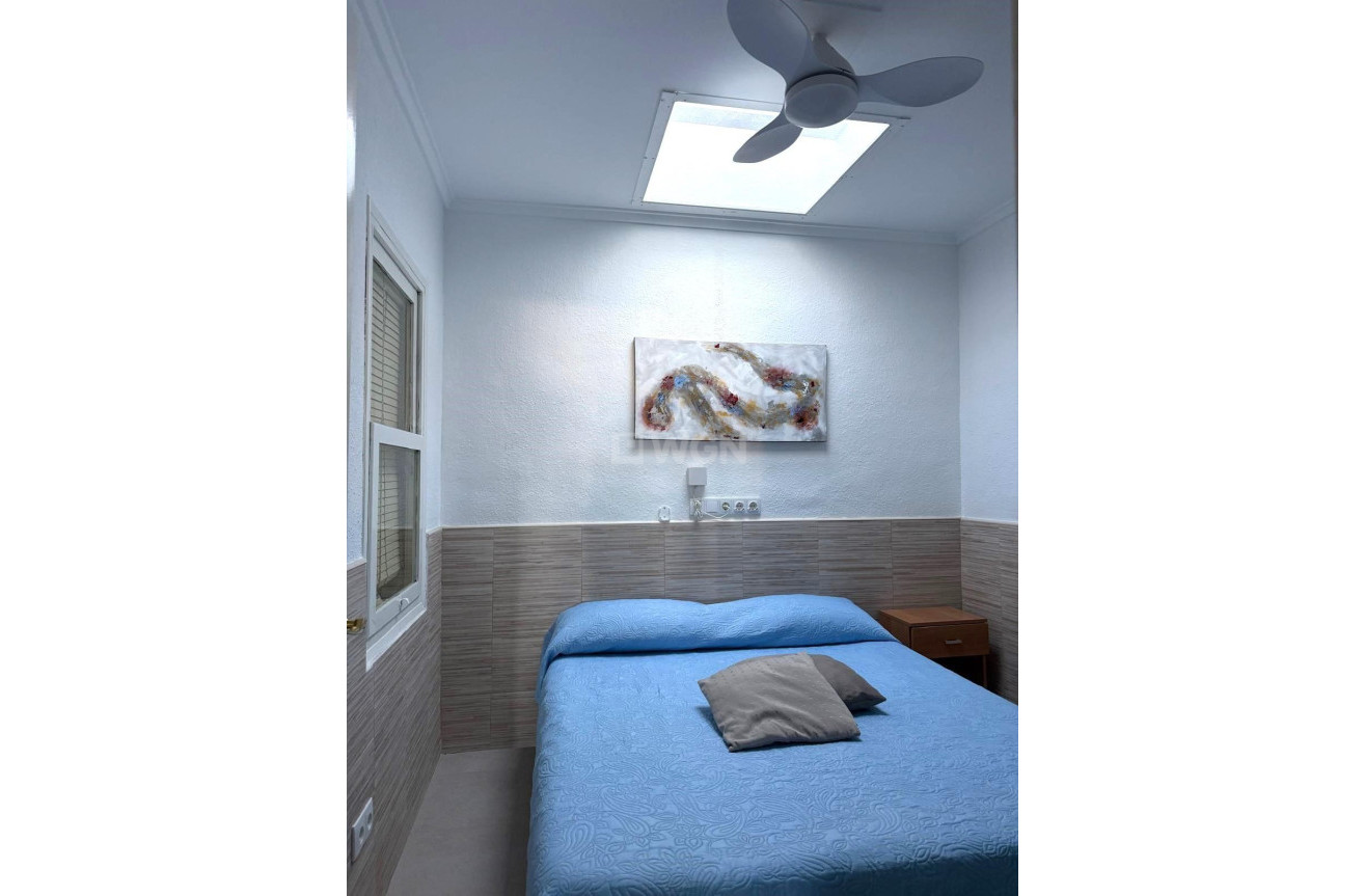 Odsprzedaż - Bungalow - Torrevieja - Torretas