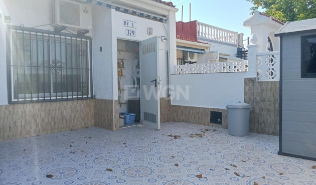 Odsprzedaż - Bungalow - Torrevieja - Torretas