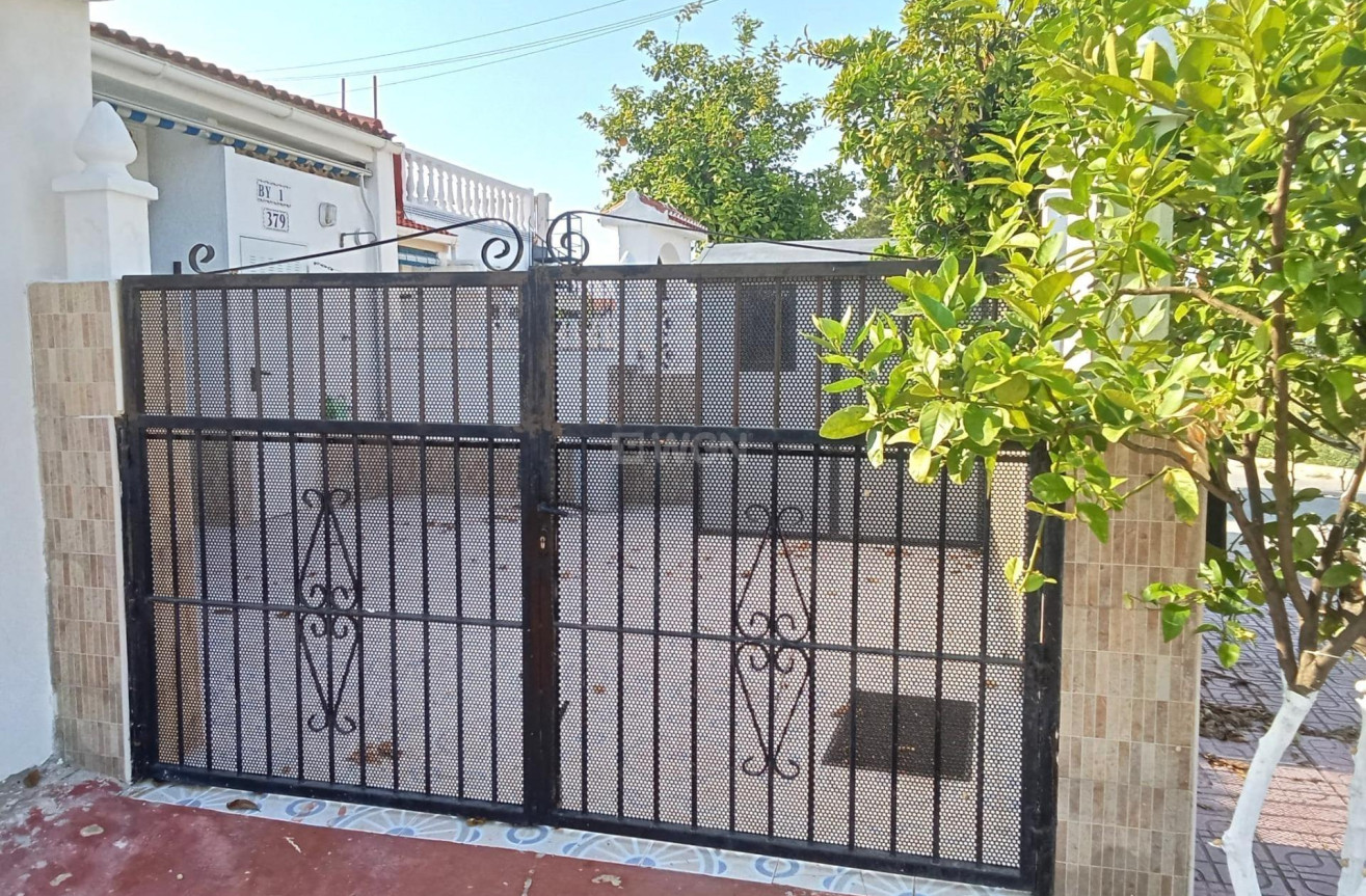 Odsprzedaż - Bungalow - Torrevieja - Torretas
