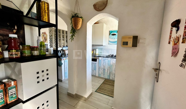 Odsprzedaż - Kamienica - Torrevieja - Costa Blanca