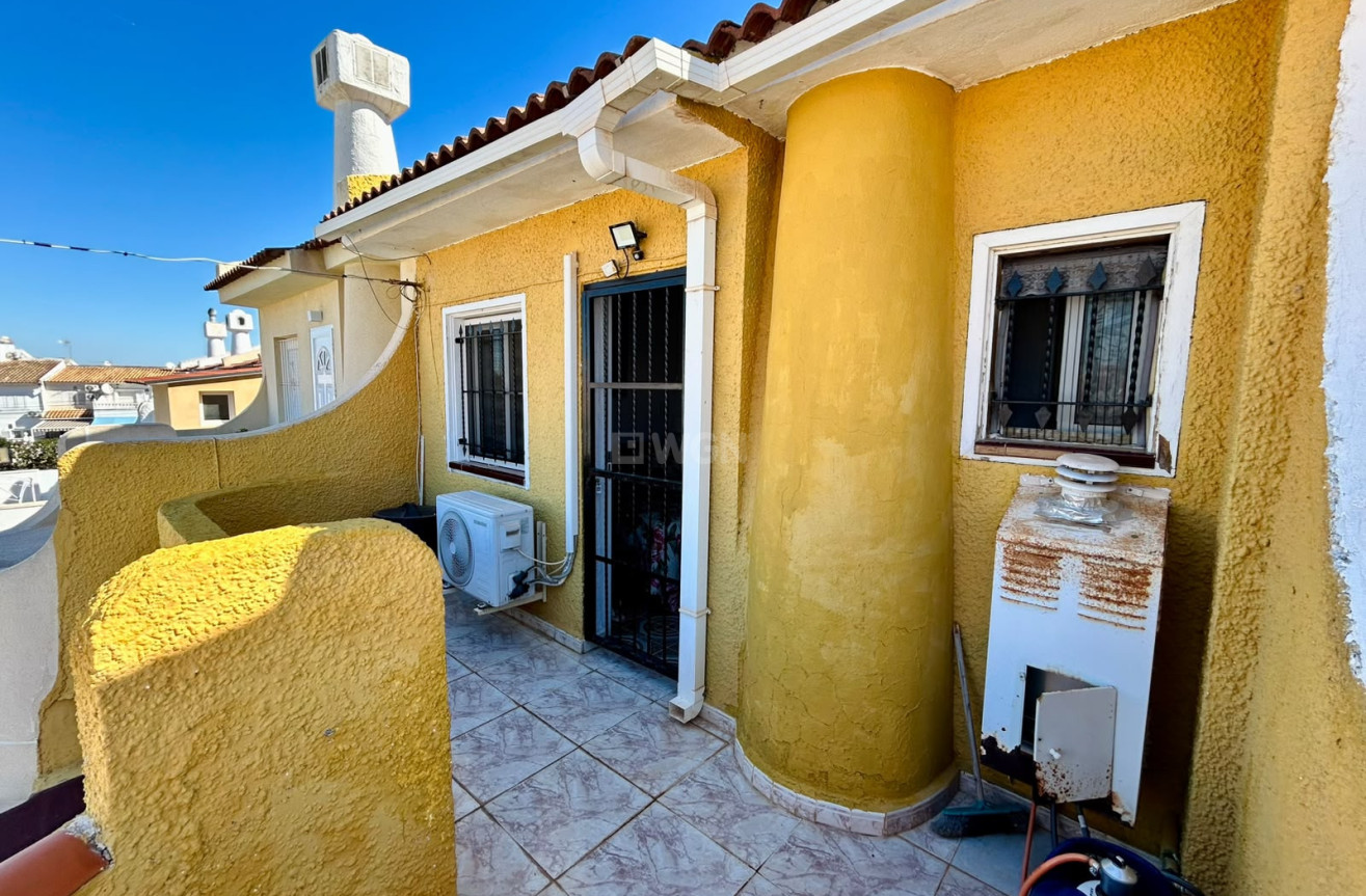 Odsprzedaż - Kamienica - Torrevieja - Costa Blanca