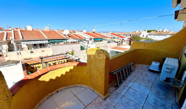 Odsprzedaż - Kamienica - Torrevieja - Costa Blanca