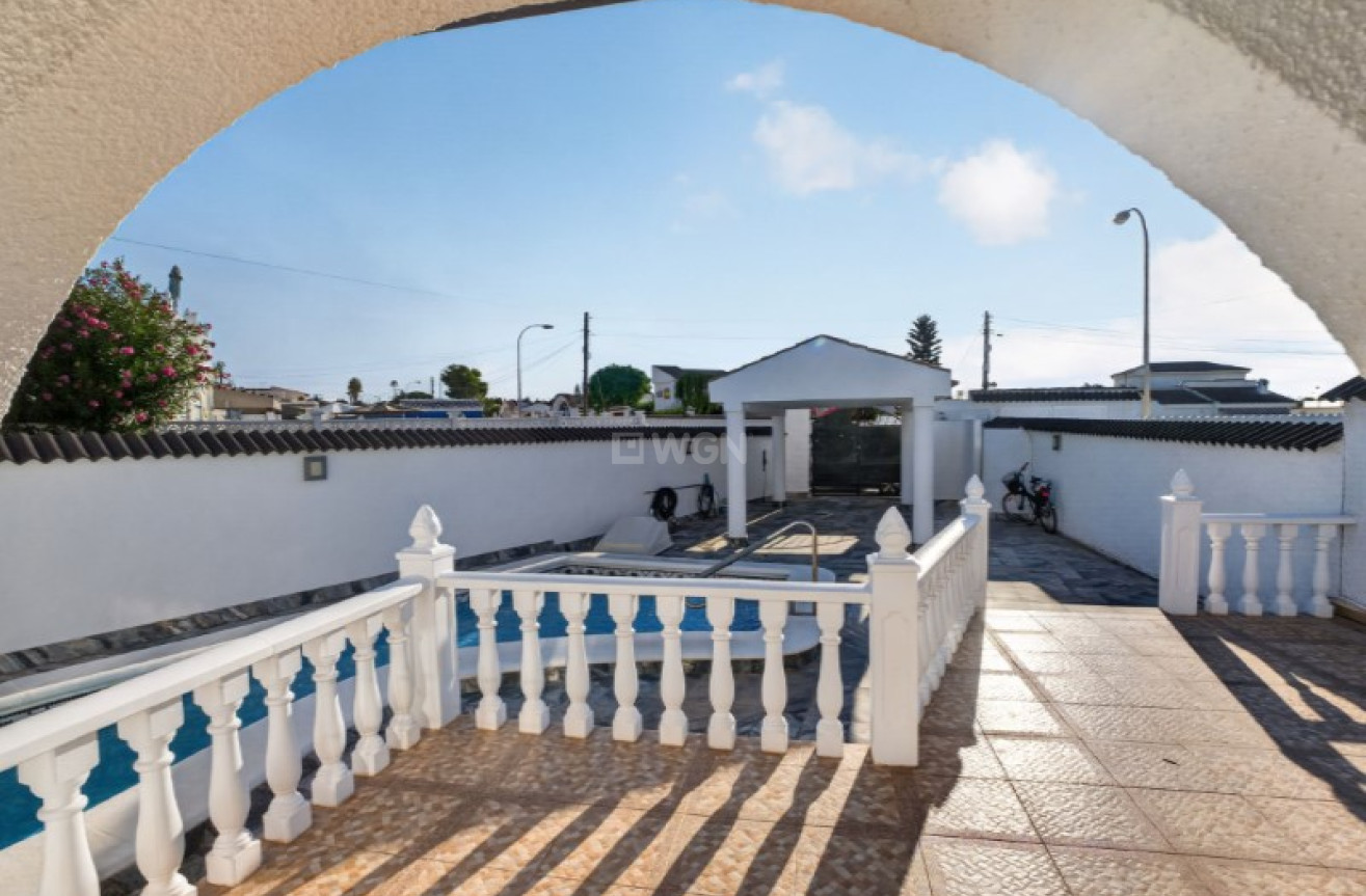 Odsprzedaż - Villa - Torrevieja - Costa Blanca