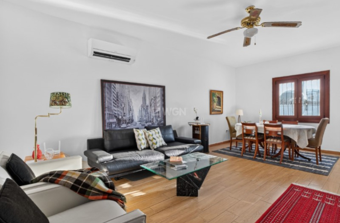 Odsprzedaż - Villa - Torrevieja - Costa Blanca